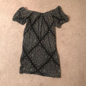 Off shoulder black pattern dress